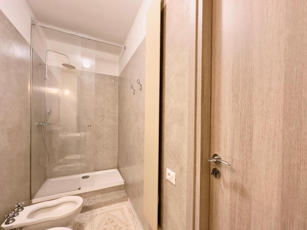 Minimal Apartment Navigli ミラノ エクステリア 写真