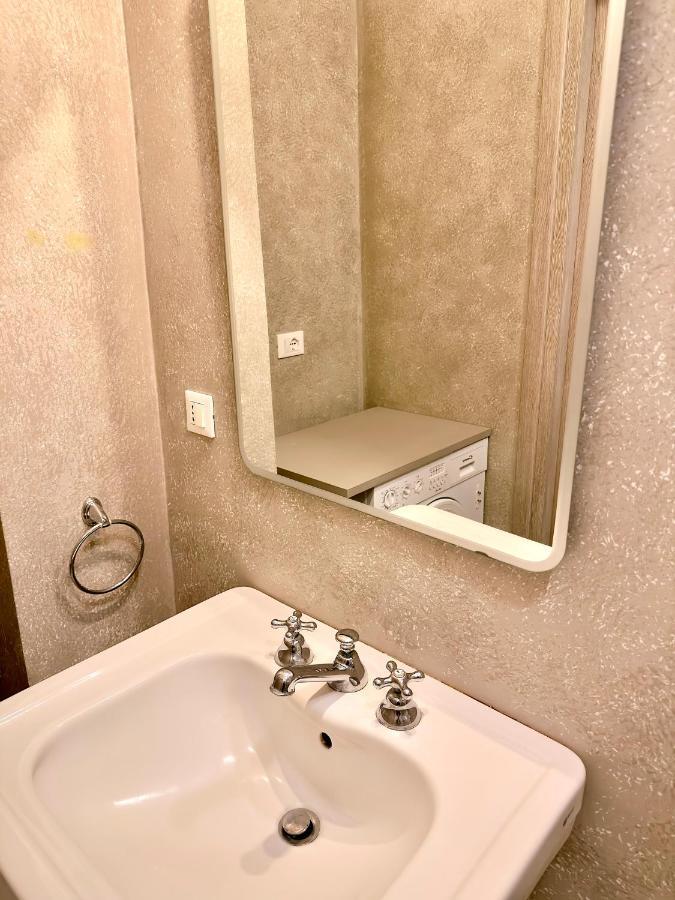 Minimal Apartment Navigli ミラノ エクステリア 写真
